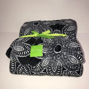 Vera Bradley Throw Blanco Bouquet